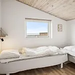 Nelina - 300m From The Sea By Interhome