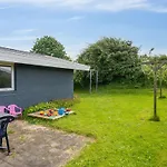 Сasa de vacaciones Nelina - 300m From The Sea By Interhome *
