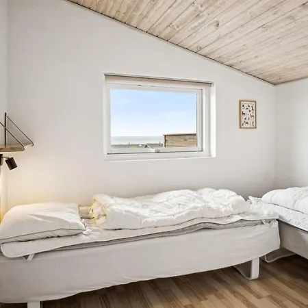 Nelina - 300m From The Sea By Interhome