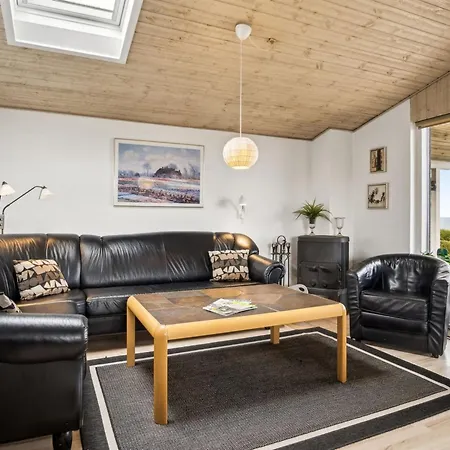 Vakantiehuis Nelina - 300m From The Sea By Interhome