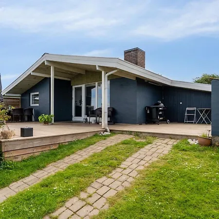 Сasa de vacaciones Nelina - 300m From The Sea By Interhome *